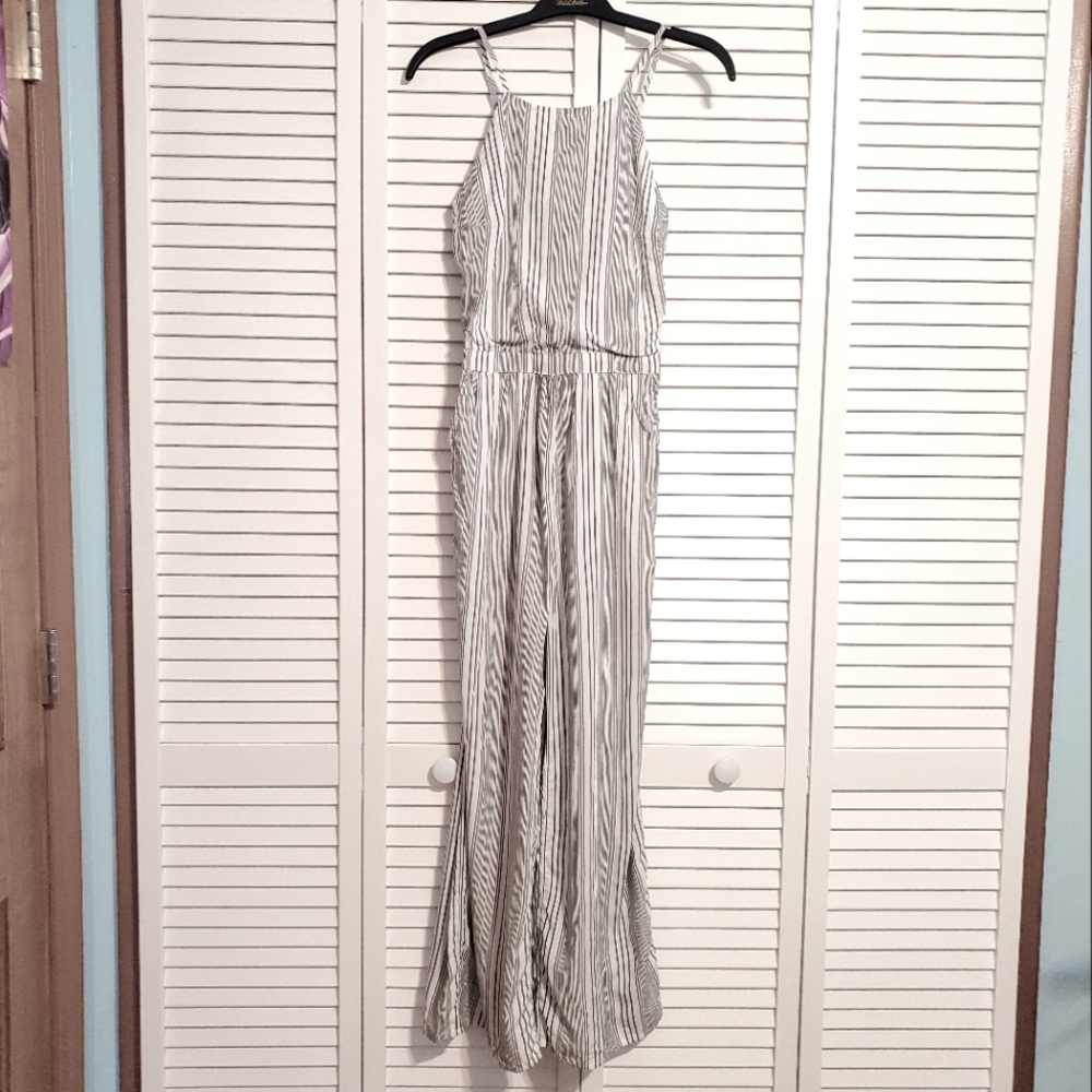 NWT Hollister Cropped Wide Leg Jumpsuit